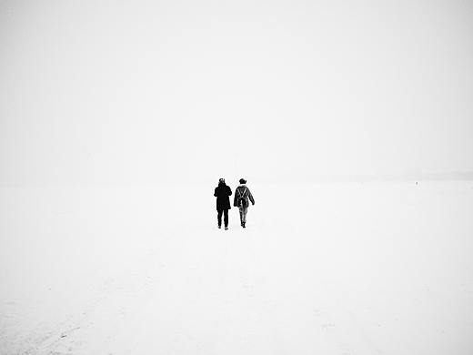 当我站在这里,我总觉得,站在这里的应该是俩个人