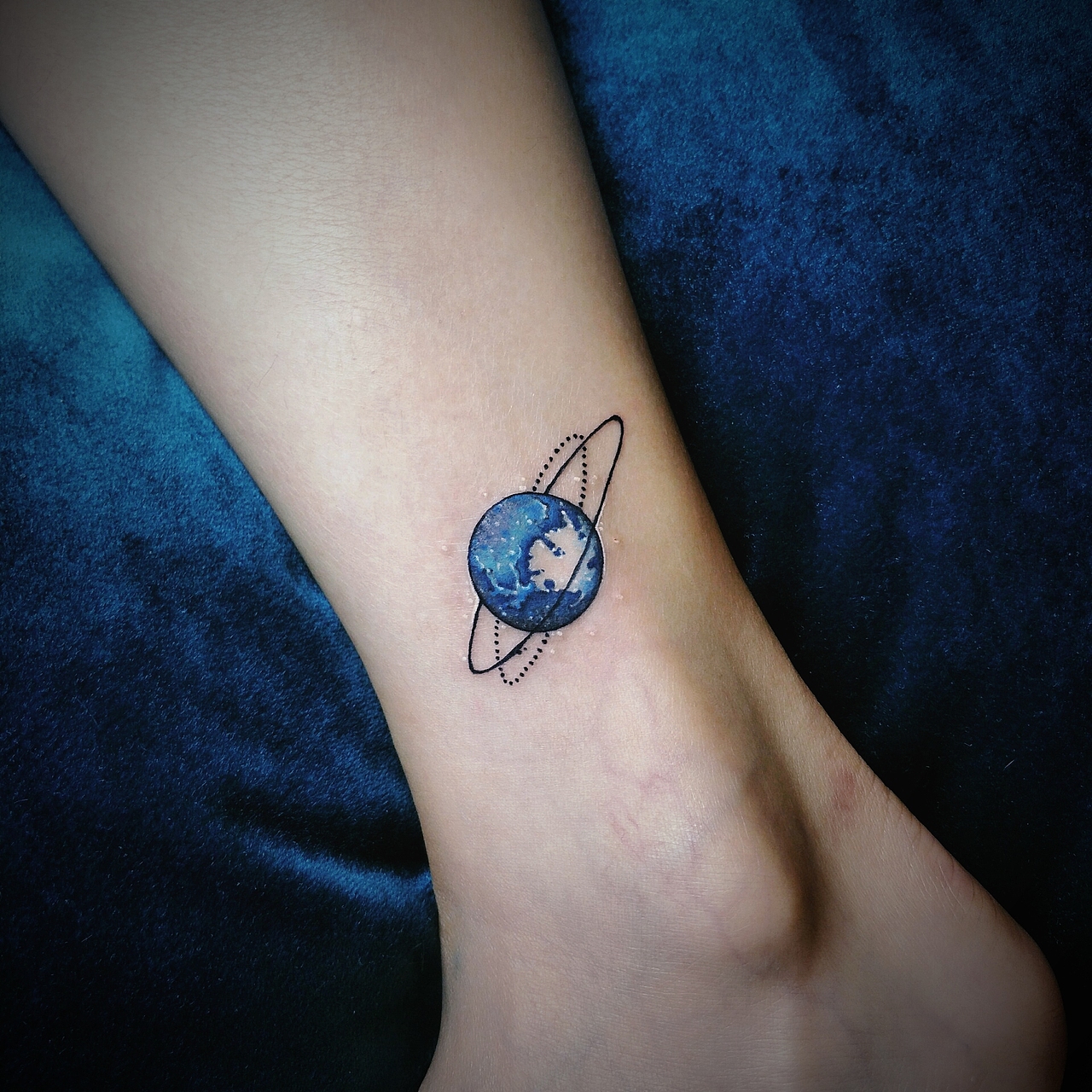纹身-冥王星