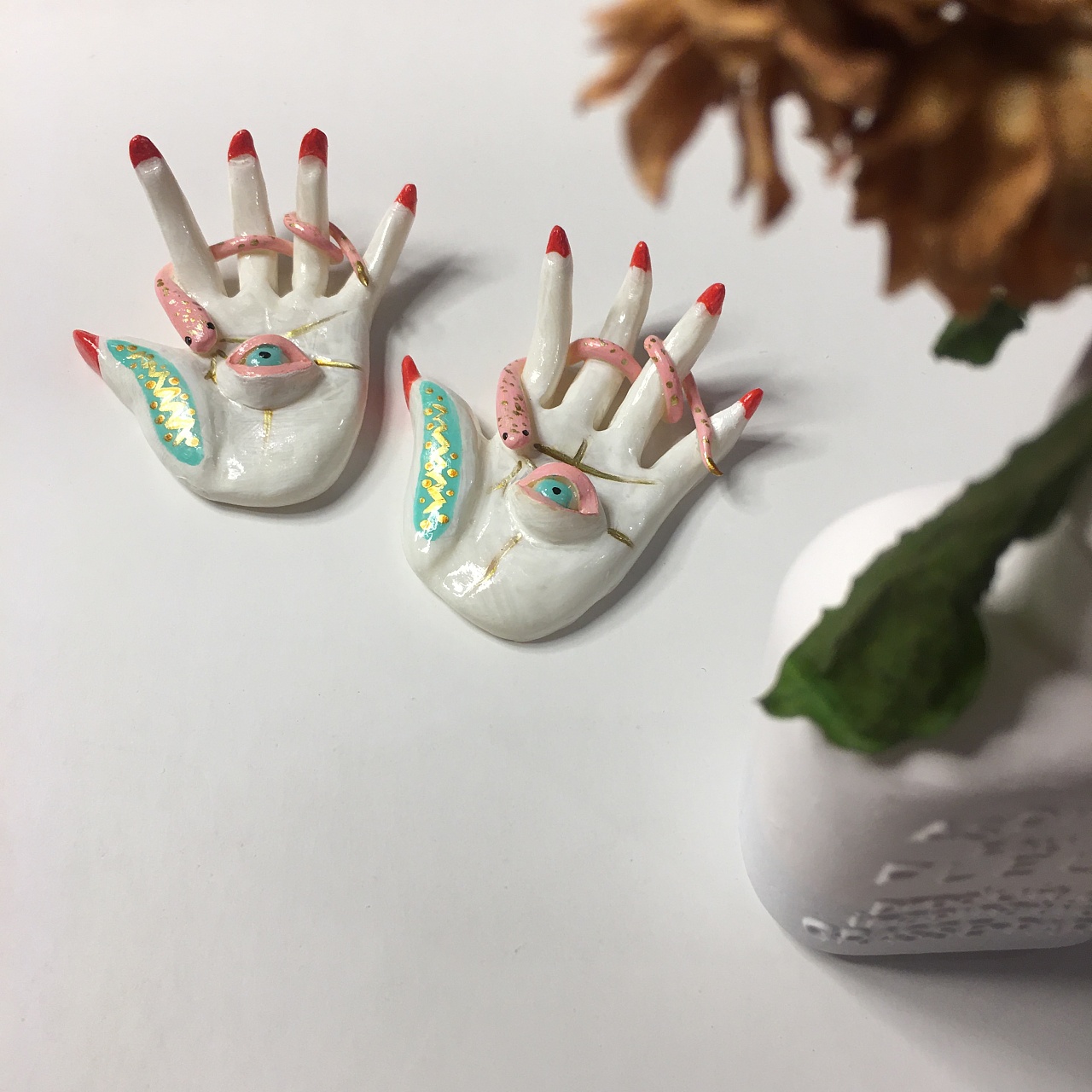 马蚁手作-手心的眼睛 缠绕手指的蛇 软陶 胸针 首饰盘