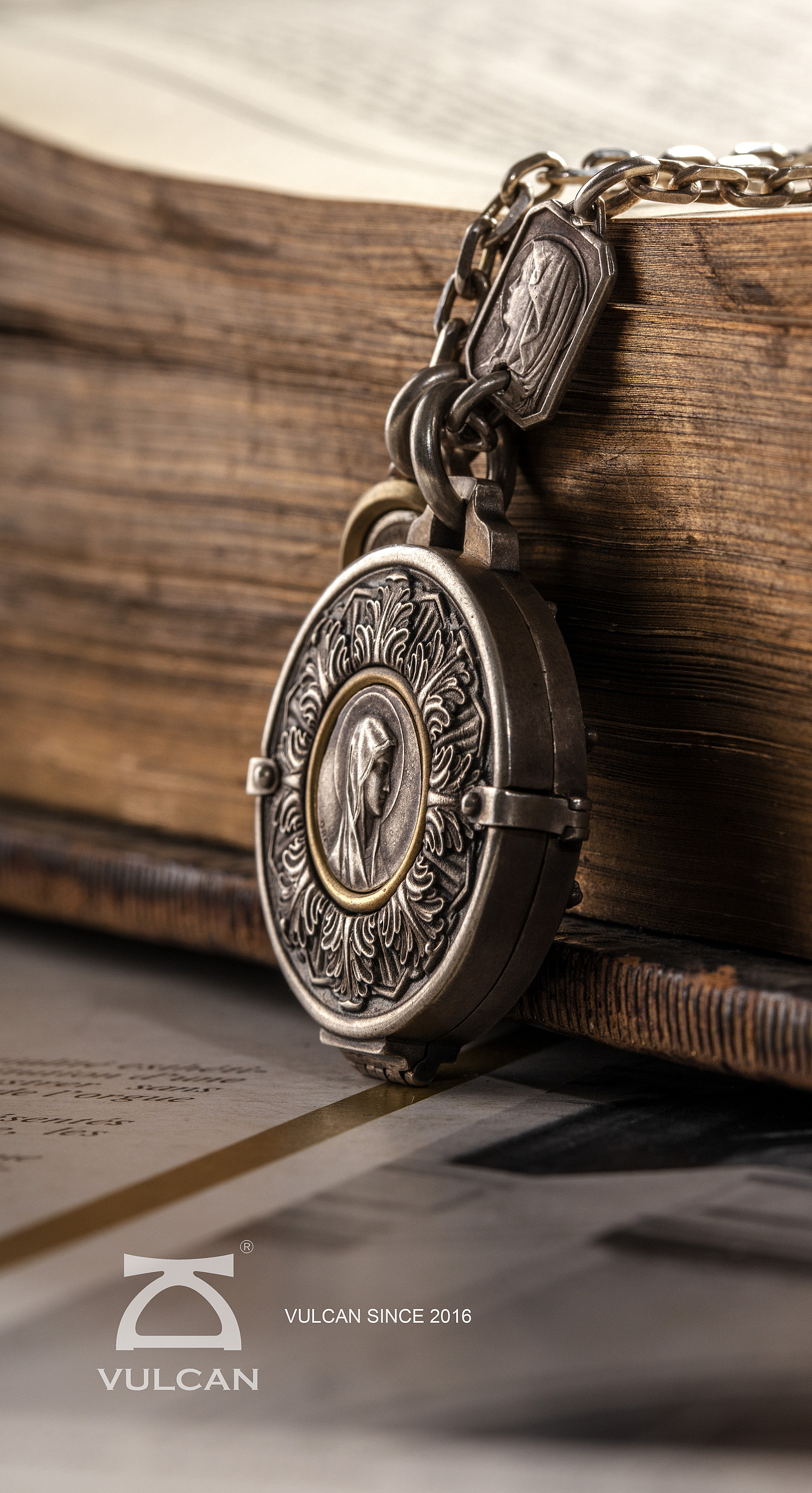 VULCAN•圣牌照片盒（图ZMjE0MjE1NzY0） - 首饰设计 - 站酷设计师VULCAN伏尔甘原创素材 - 站酷ZCOOL