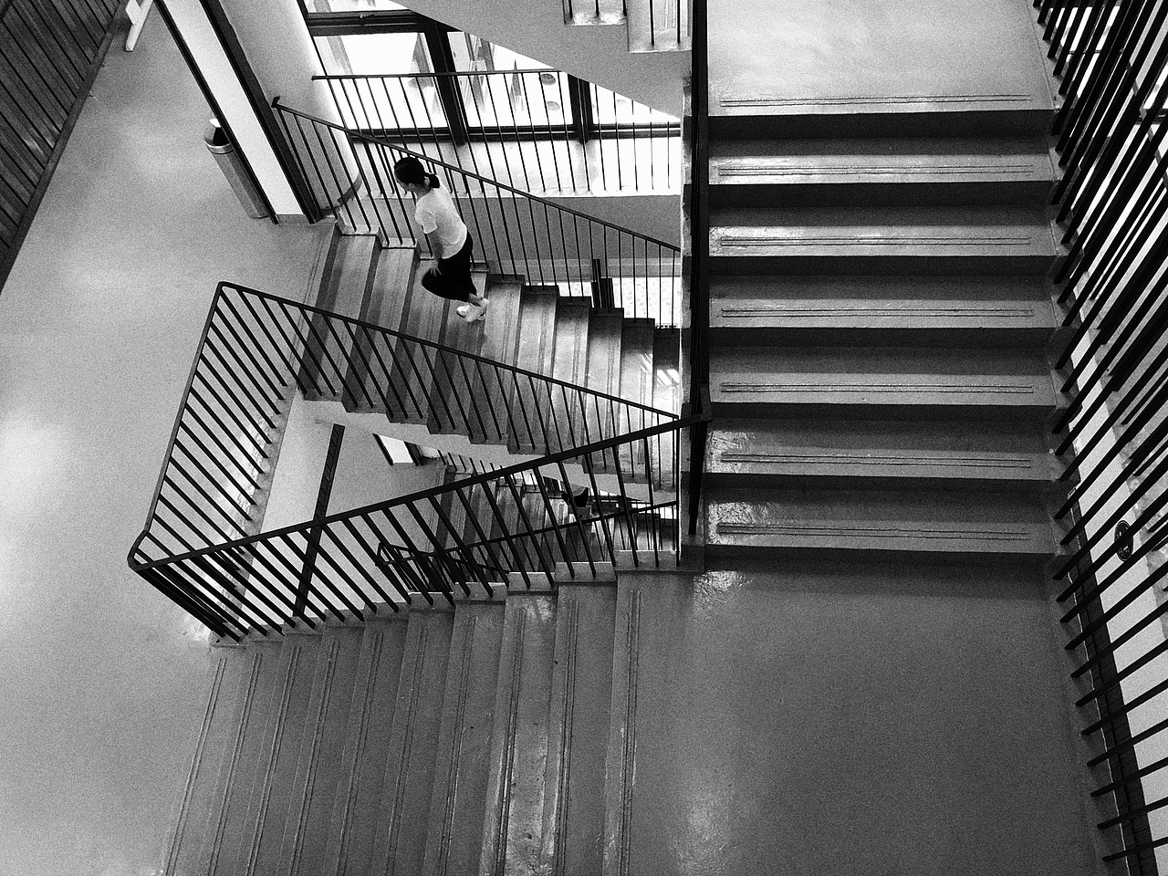 遇见光影 | 点线面 | 手机摄影（图ZMTcwOTMwMTk2） - 环境/建筑摄影 - 站酷设计师忧郁的咸鱼原创素材 - 站酷ZCOOL