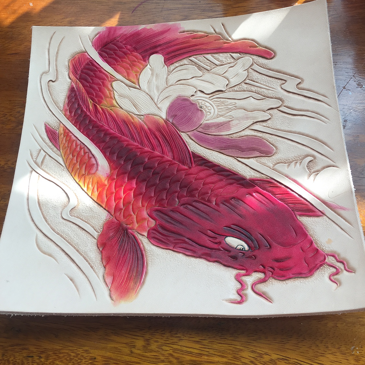 鑫渔皮艺原创纯手工作品招财大鲤鱼