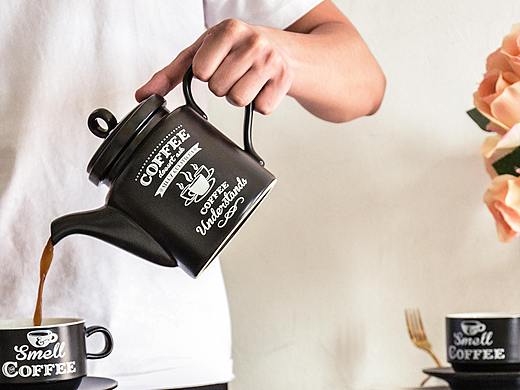 Smell coffee-咖啡杯壶（个人主页-ZNTIyMDU5NzY=） - 产品摄影 - 站酷设计师MGT潮州陶瓷摄影原创素材 - 站酷ZCOOL