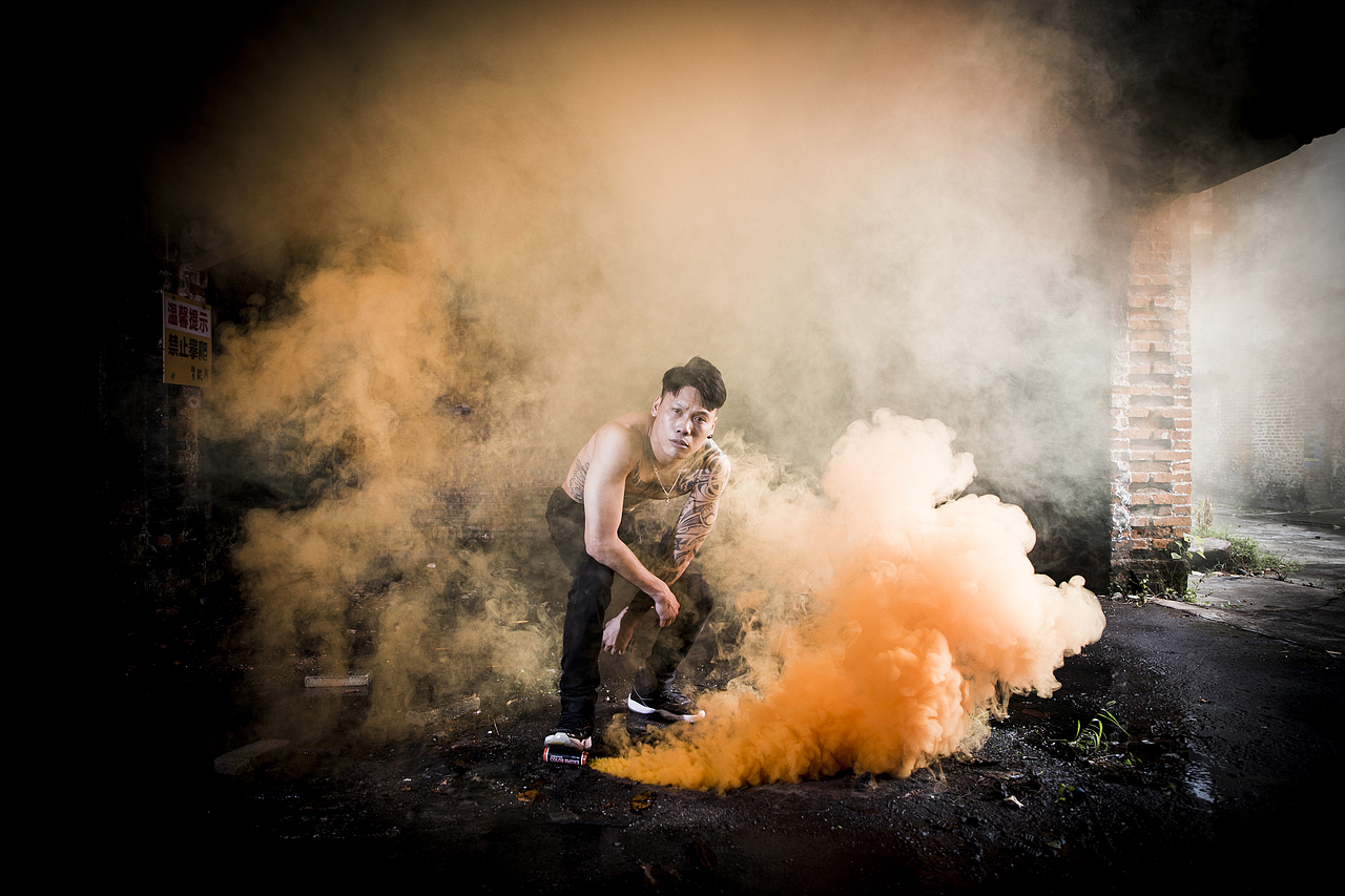 广州紫泥堂烟雾弹主题