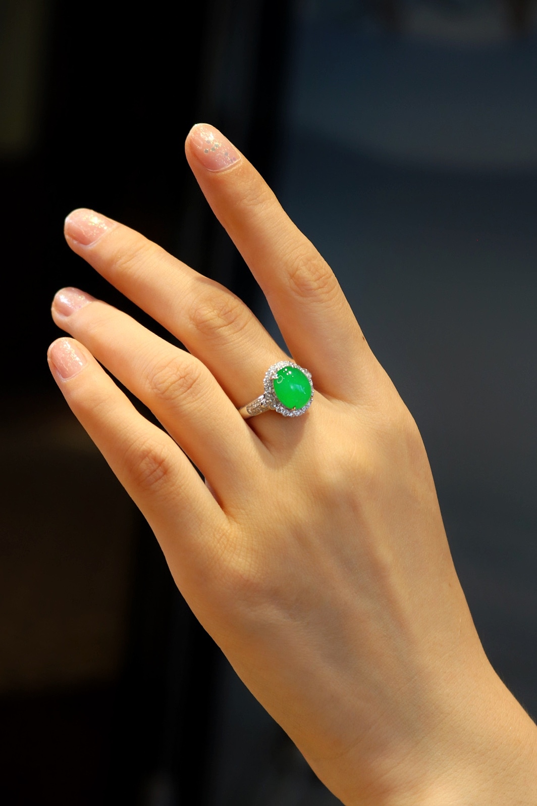 翡翠戒指展示摄影