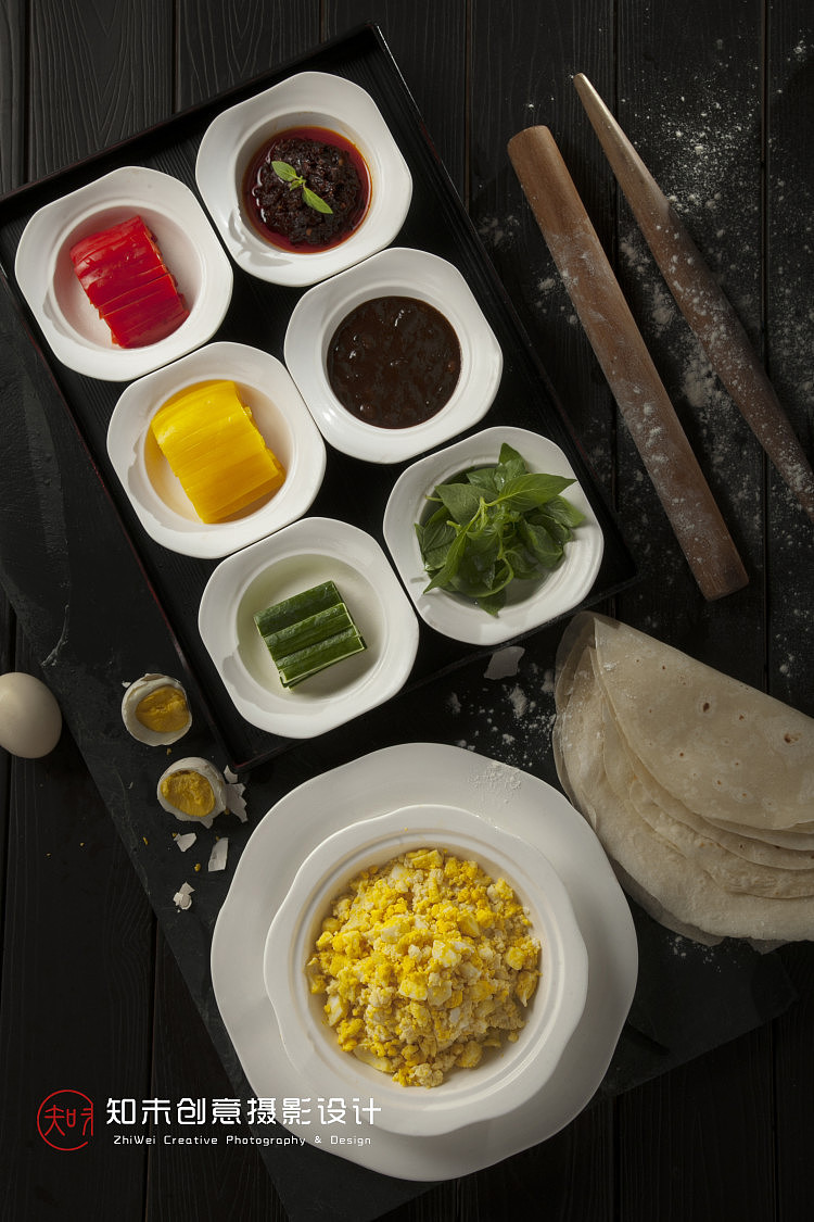 手工现烙饼  卷尖山土鸡蛋 配夏季自酿西瓜酱 青红椒丝 荆芥 瓜丝  夏季首选