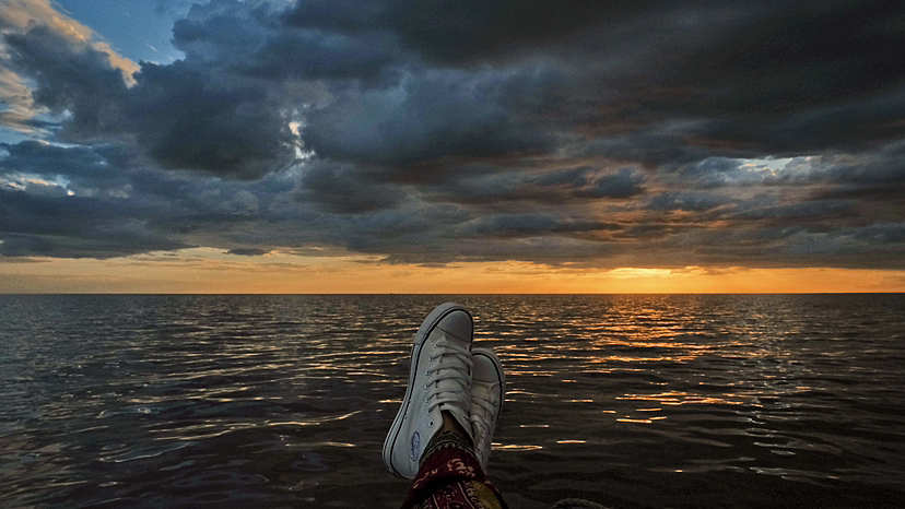 洞里萨湖的烟火气