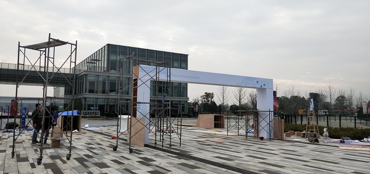 下面就是门头了