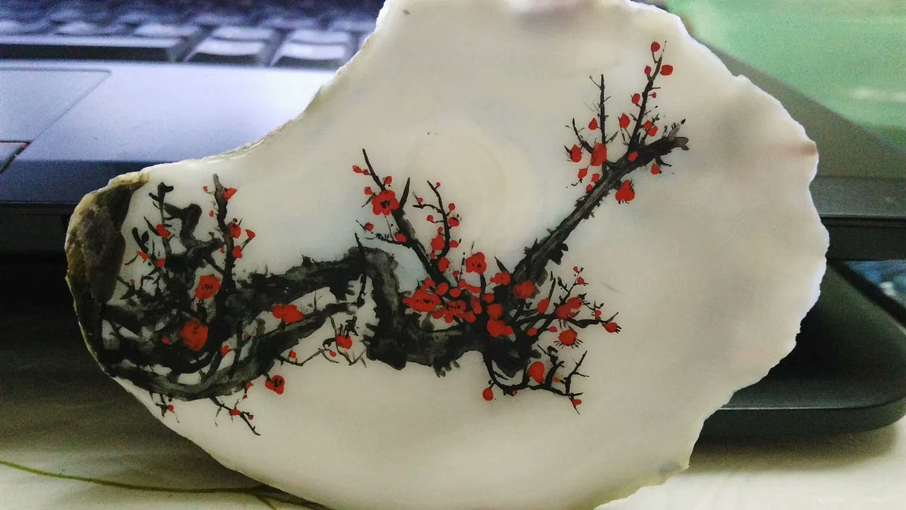 贝壳上的水墨