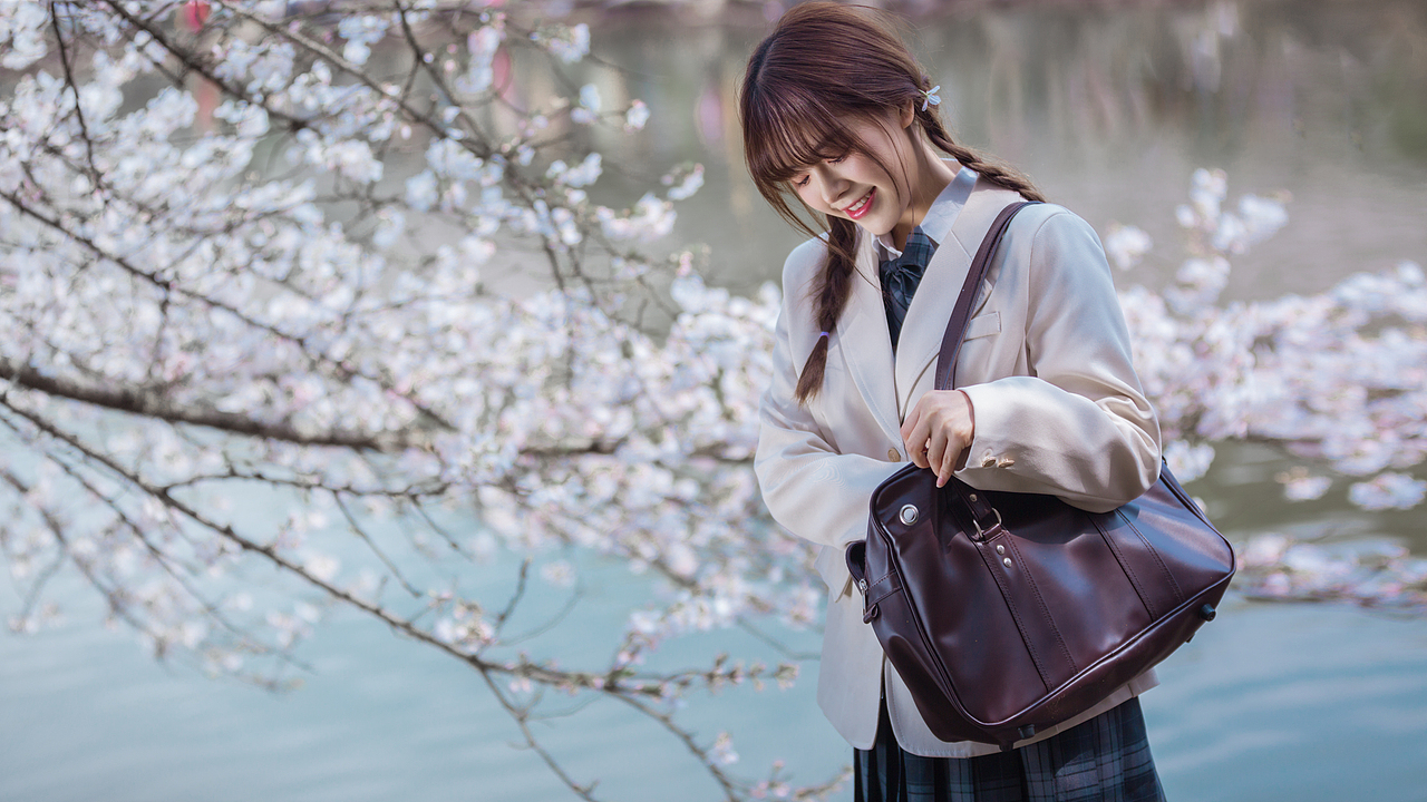 樱花与少女（图ZMjUxNDA5ODUy） - 人像摄影 - 站酷设计师摄影师萧月园原创素材 - 站酷ZCOOL