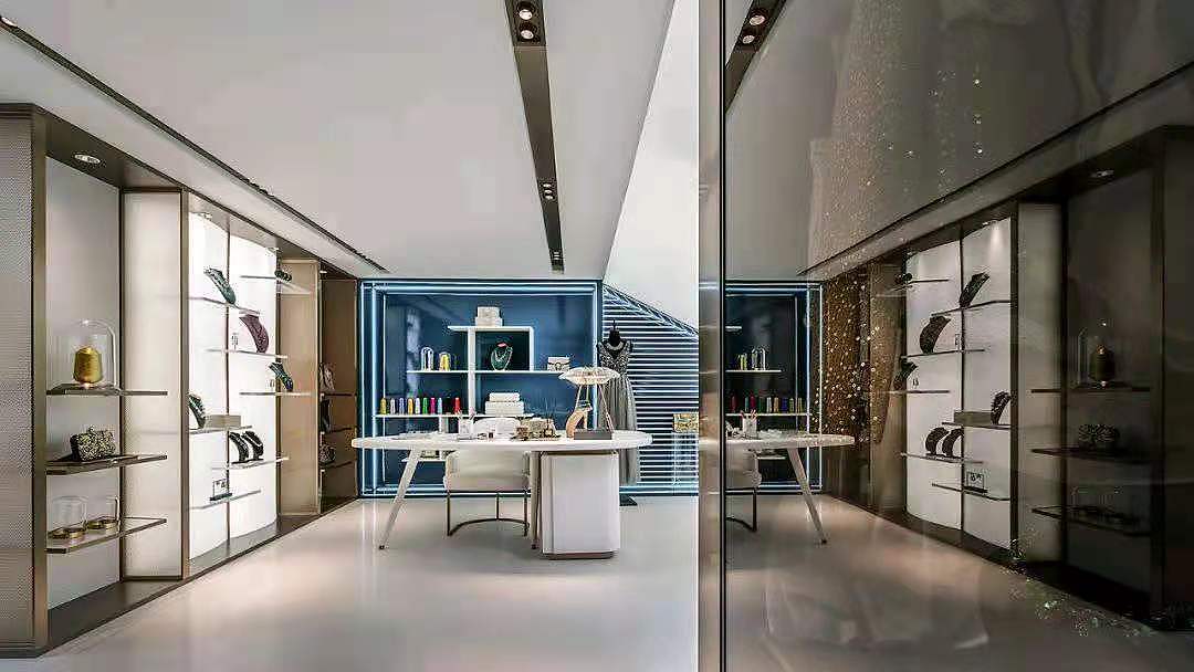 轻雅金邂逅柔雾灰 百看不厌的魔力!