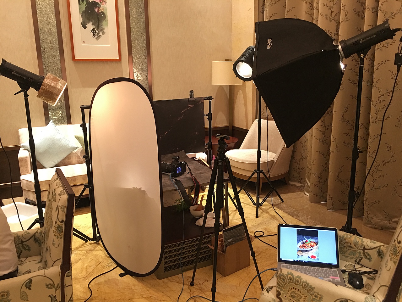 大自然就是那么神奇,
人们往往都能在大自然里,<br>找到烹饪的材料。<br><br><br>进来了就留个踪迹,赞一个哦~