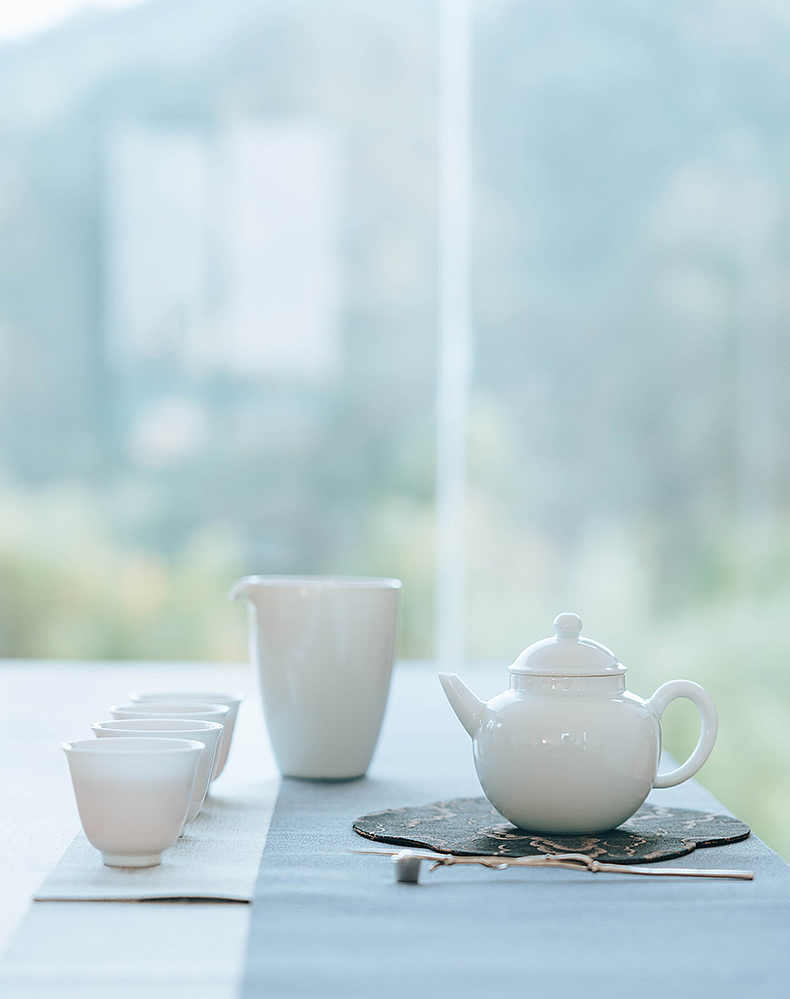 时光流淌,茶室听风