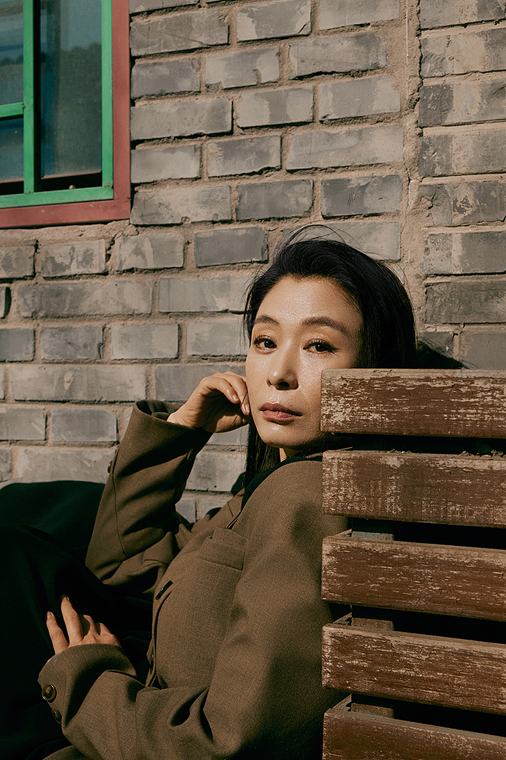 锅姨杂志封面刘丹