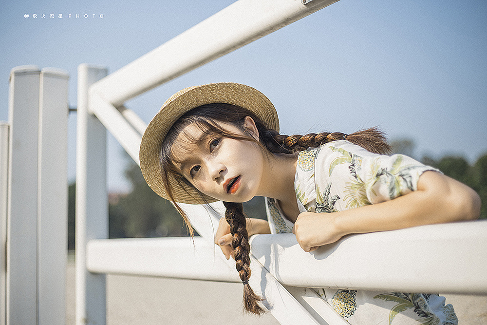 夏天的弦声（图ZOTIxNDQwODQ=） - 人像摄影 - 站酷设计师飞火流星MIN原创素材 - 站酷ZCOOL