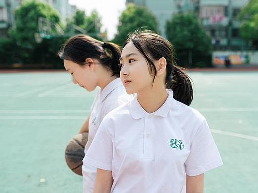 可曾记得，曾经年少