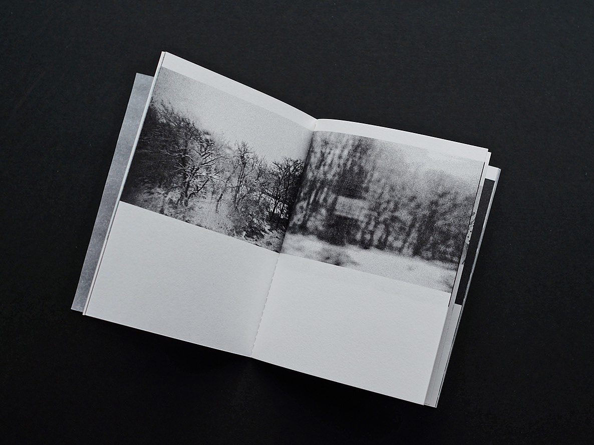 【書设计】时区档案—摄影展别册📖（图ZMzIzNzY1NzUy） - 书籍/画册 - 站酷设计师SuSu苏笑笑原创素材 - 站酷ZCOOL
