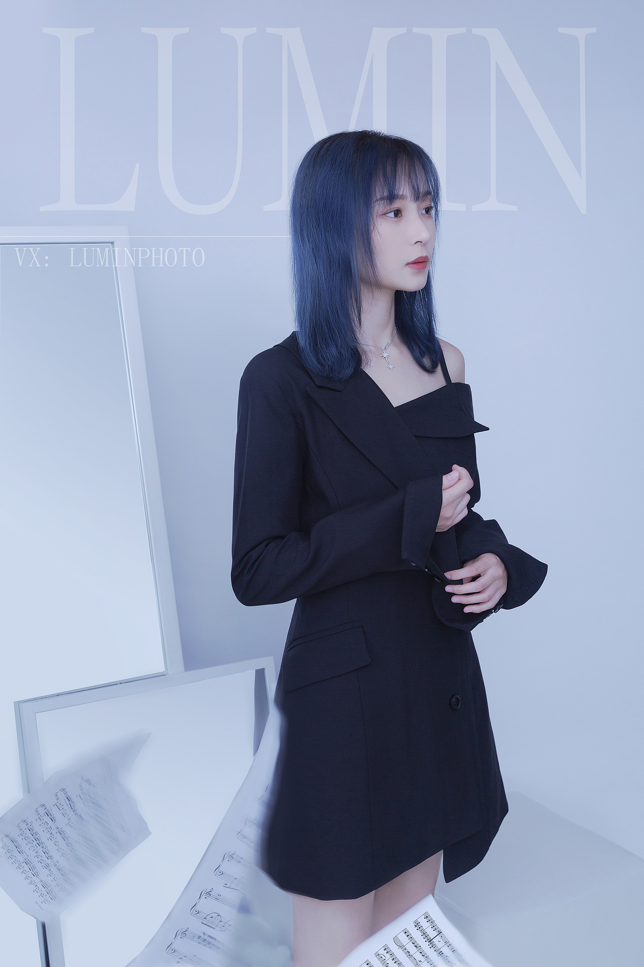 钢琴老师形象照写真