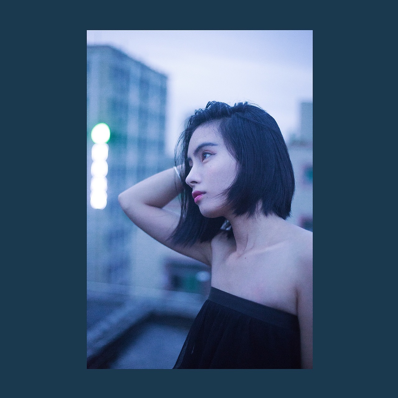 去天台拍照片～（图ZMTE5NjExNzA4） - 人像摄影 - 站酷设计师邹小琴子原创素材 - 站酷ZCOOL