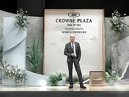 <b class='hightlight'>售楼处</b>开放氛围