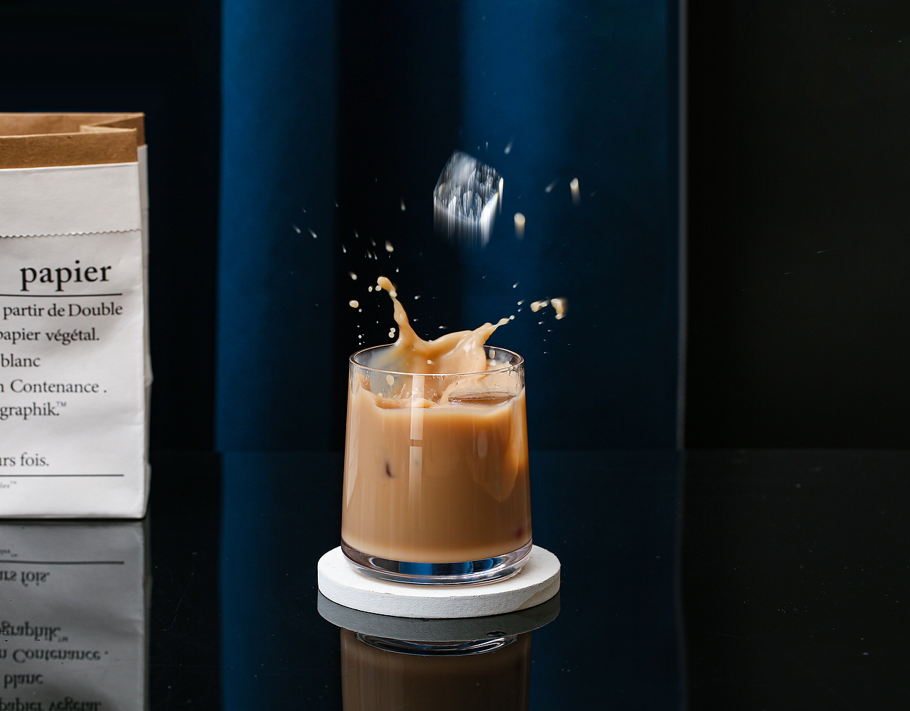 水晶杯 ins玻璃杯 威士忌酒杯 洋酒杯拍摄