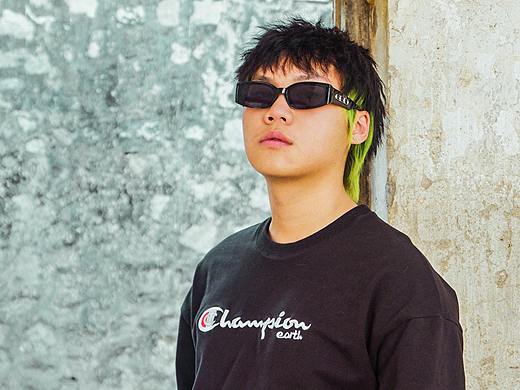 17歲的個(gè)性少年（個(gè)人主頁-ZNTI0NDUwMTY=） - 人像攝影 - 站酷設(shè)計(jì)師小飛機(jī)場2020原創(chuàng)素材 - 站酷ZCOOL