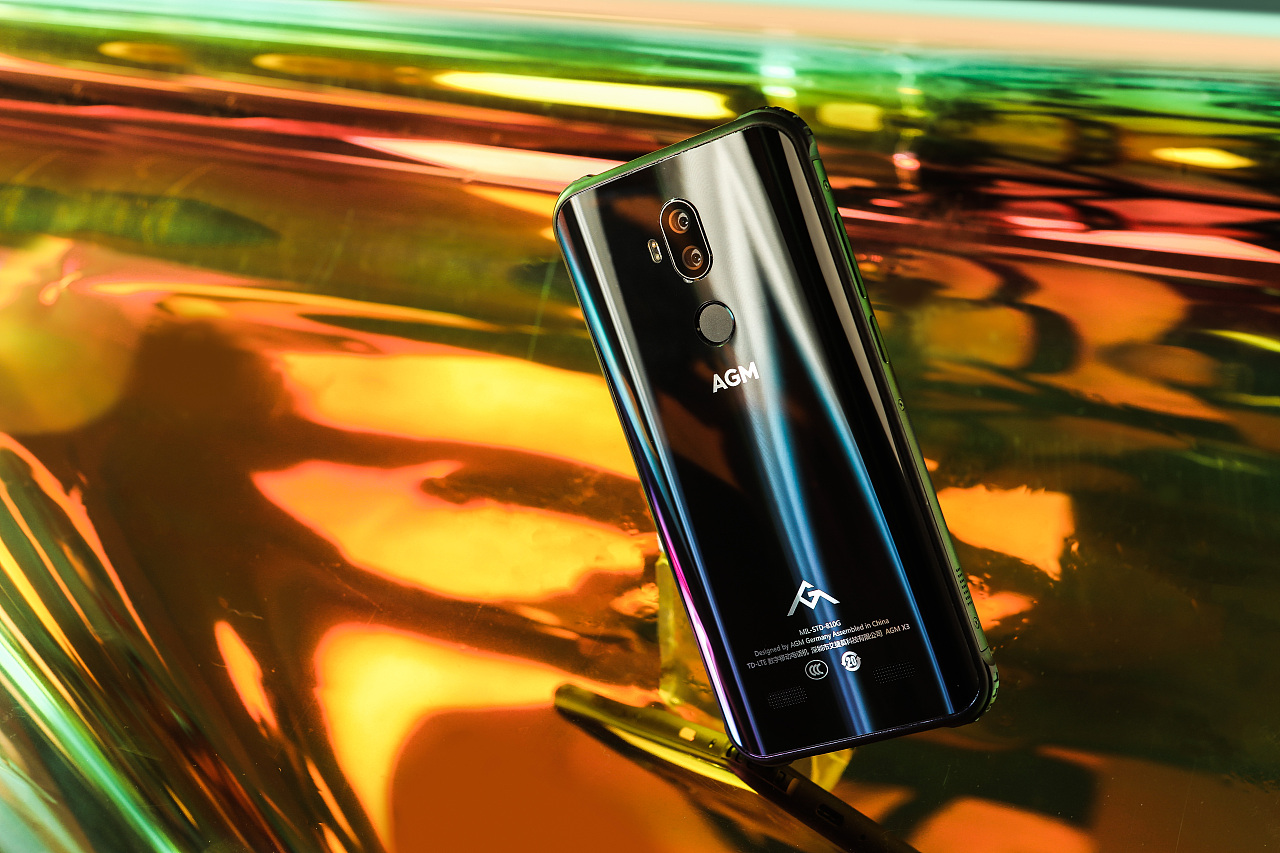 agm x3三防手机,流光背面