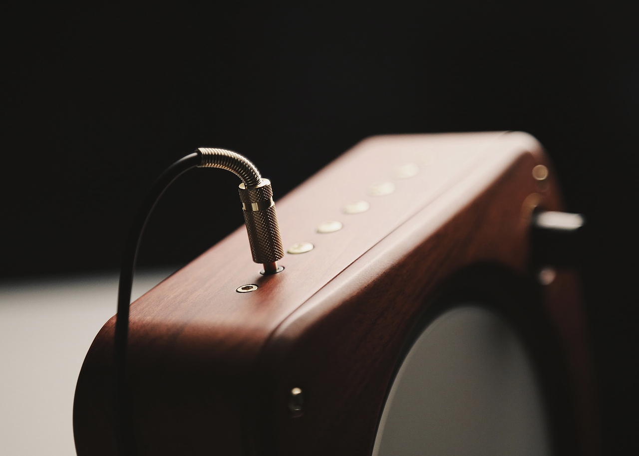 细节展示:顶部3.5mm接口