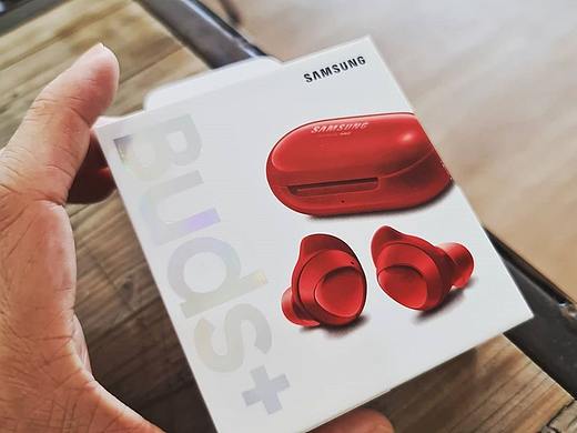 三星Galaxy Buds+ 耀目紅外包裝（個(gè)人主頁-ZNDM5OTk4NzY=） - 產(chǎn)品攝影 - 站酷設(shè)計(jì)師Laboratory原創(chuàng)素材 - 站酷ZCOOL