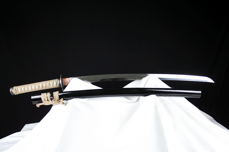 F-铁地嵌银丝黑漆鞘打刀