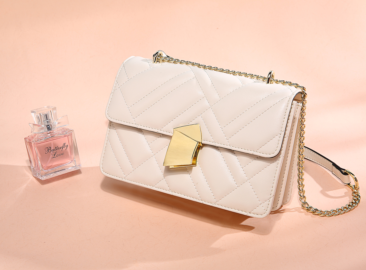 产品拍摄 场景图拍摄 静物拍摄 女包拍摄（图ZMTU1OTAyOTc2） - 产品摄影 - 站酷设计师Peyre原创素材 - 站酷ZCOOL