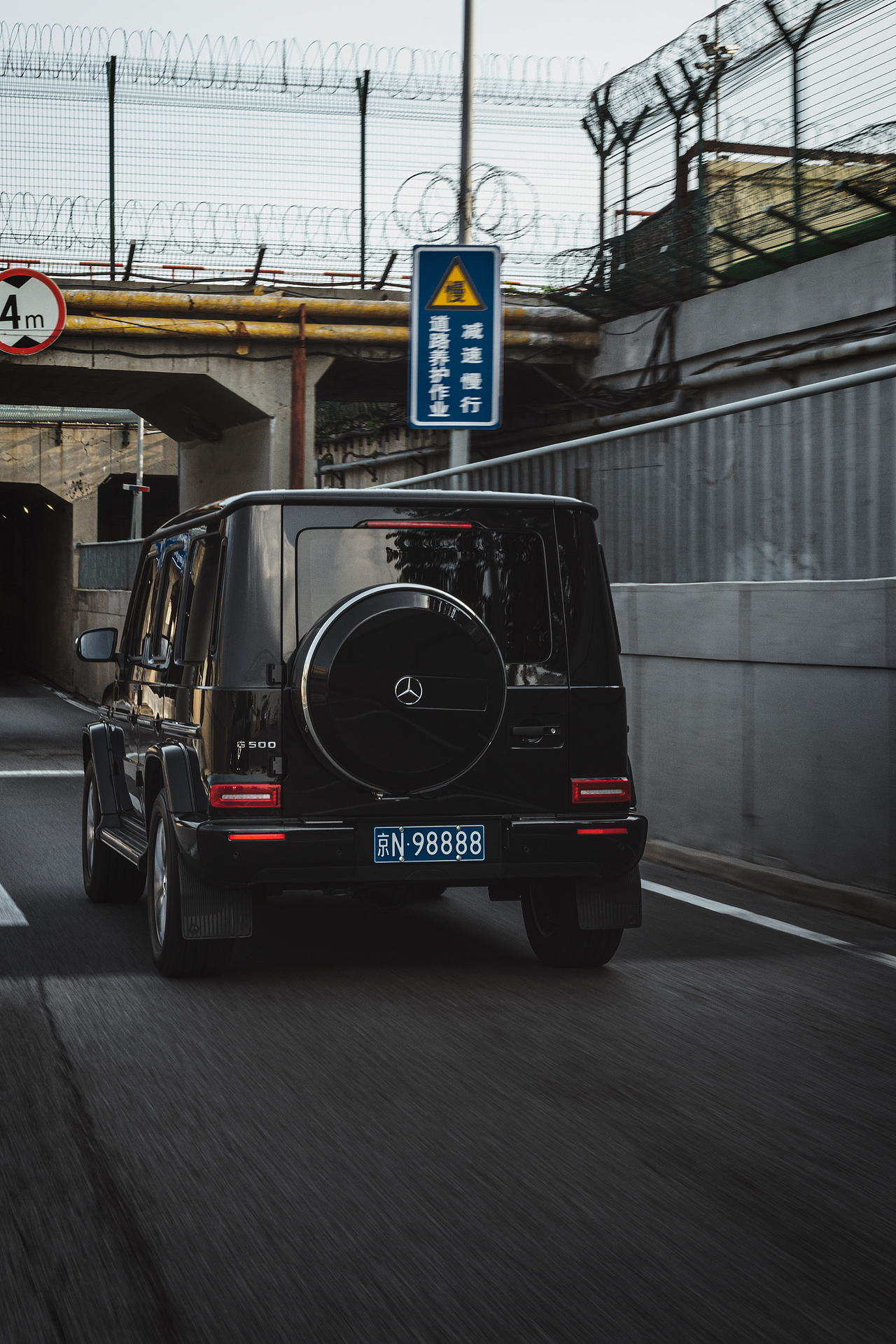 汽车户外动态拍摄—奔驰大G 奔驰G500