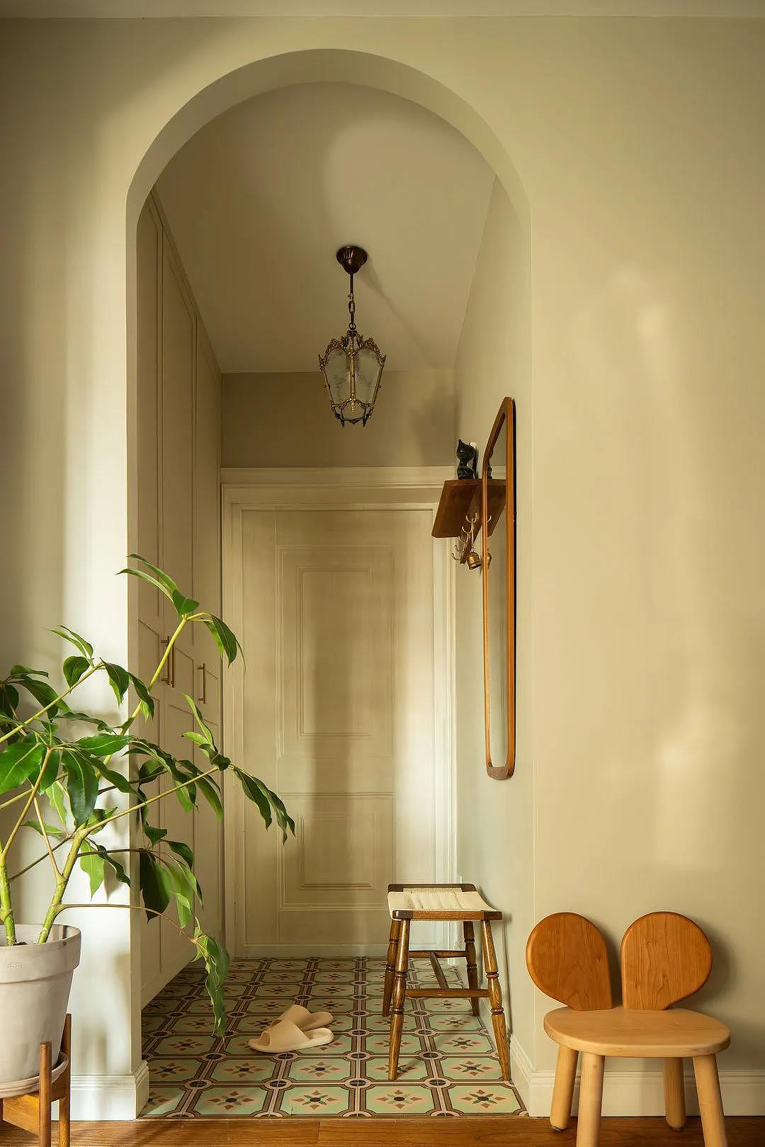 126㎡焦糖色复古三居,再现芳华