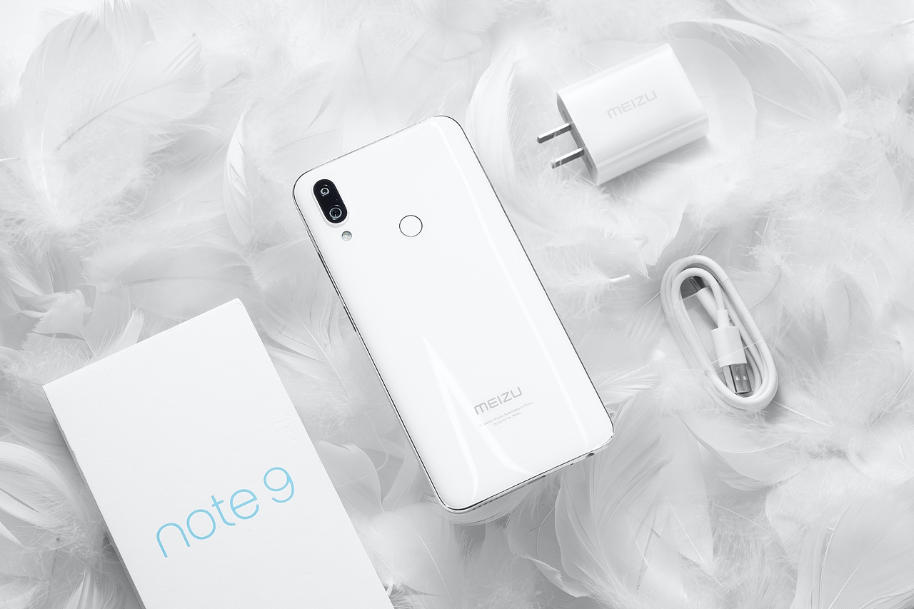 魅族手机note9 产品+模特手持照
