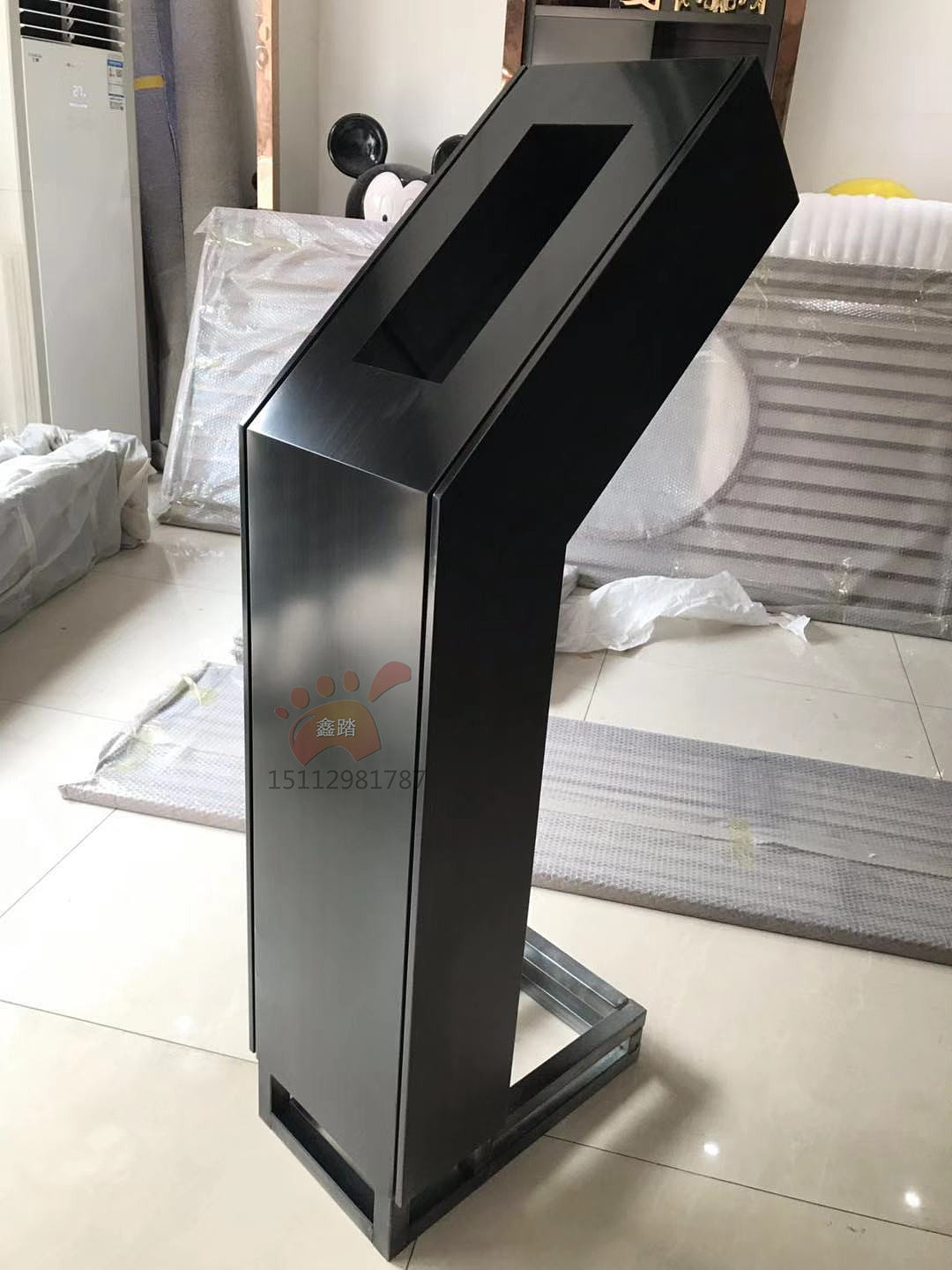 小区不锈钢门禁对讲机立柱、人脸识别机座楼盘巨大卖点