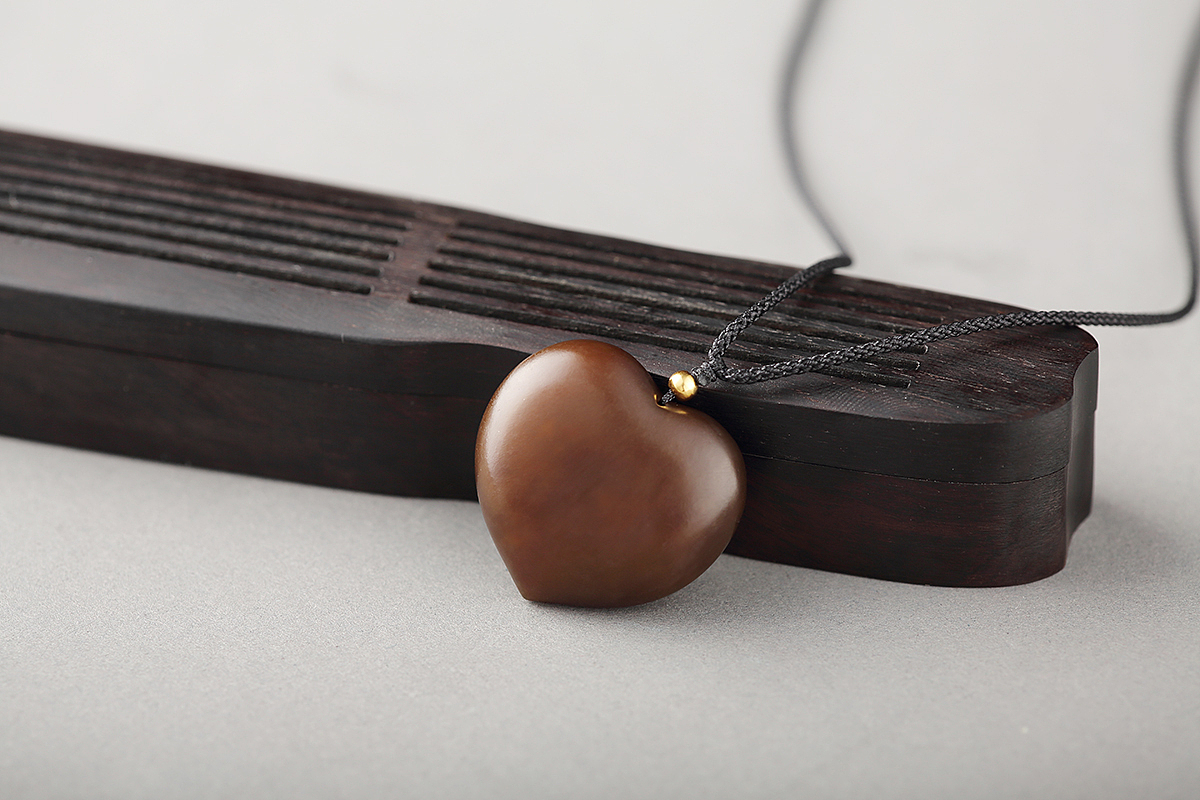 永不融化的爱情(和田玉糖料吊坠系列)