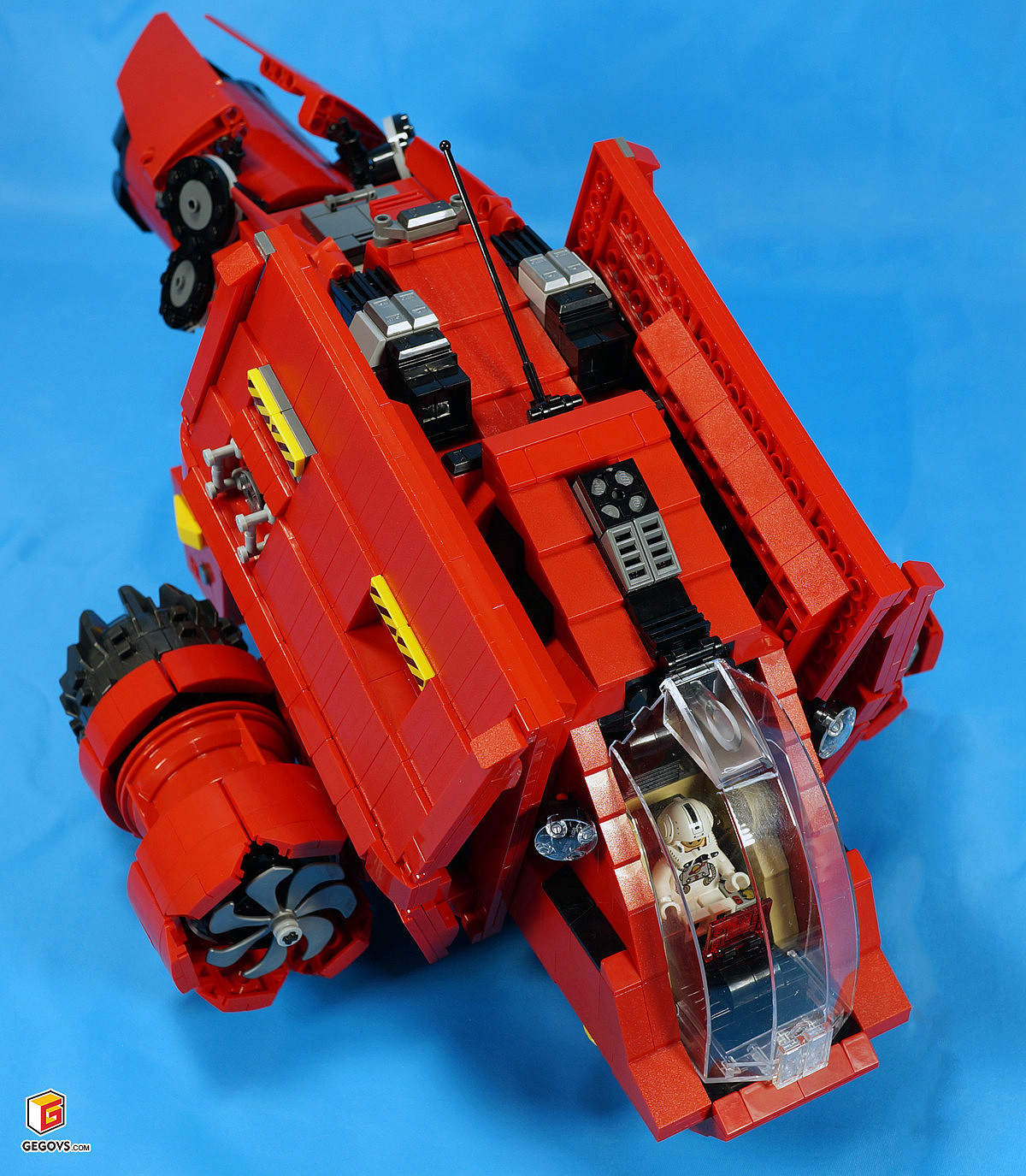 乐高版 任天堂红白机&复古彩色电视机、大哥大、太空船