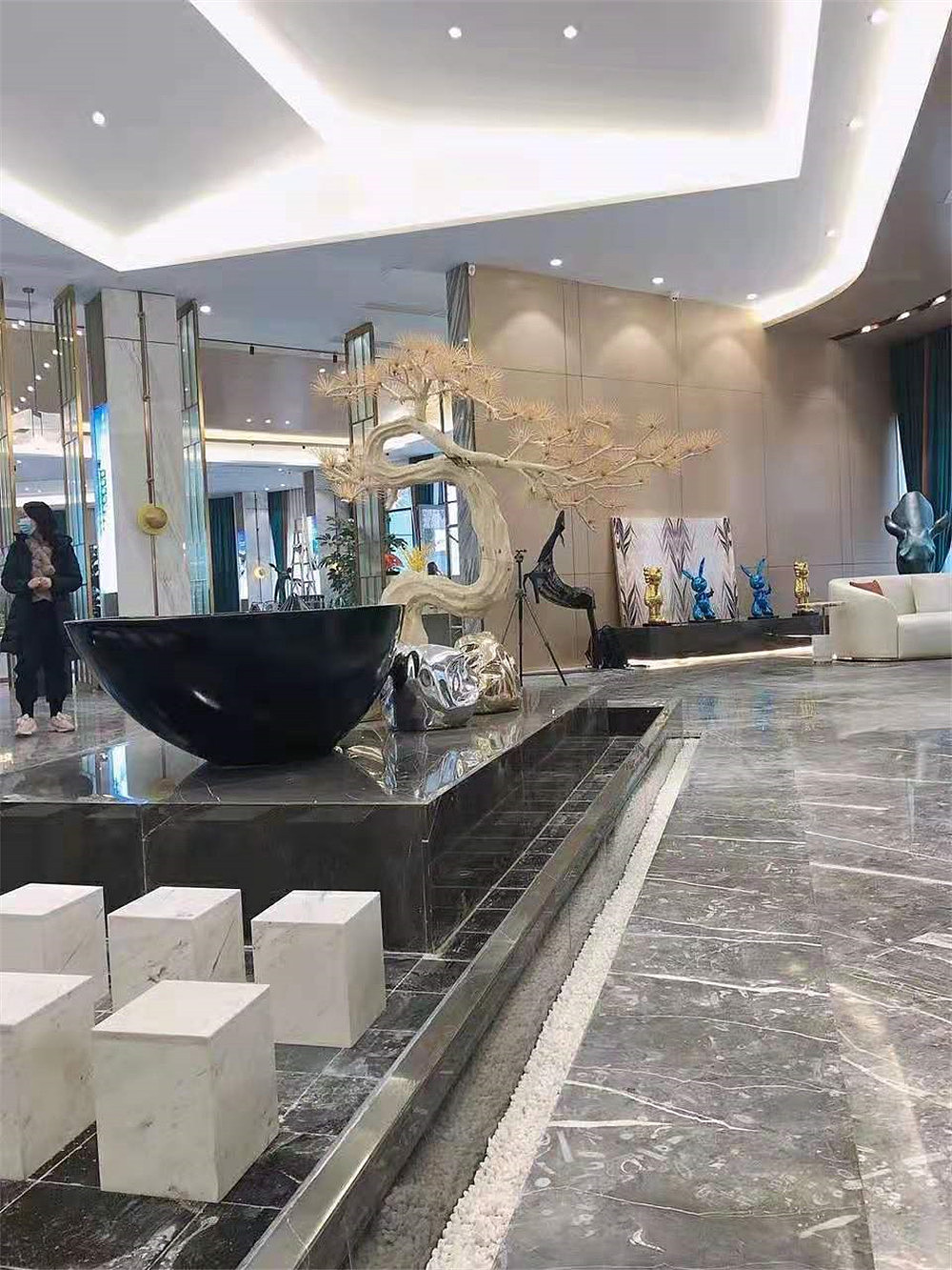 成都售楼部设计|现代风格售楼部设计（图ZMjQ5ODMxNzI0） - 商业空间设计 - 站酷设计师餐饮装修设计原创素材 - 站酷ZCOOL