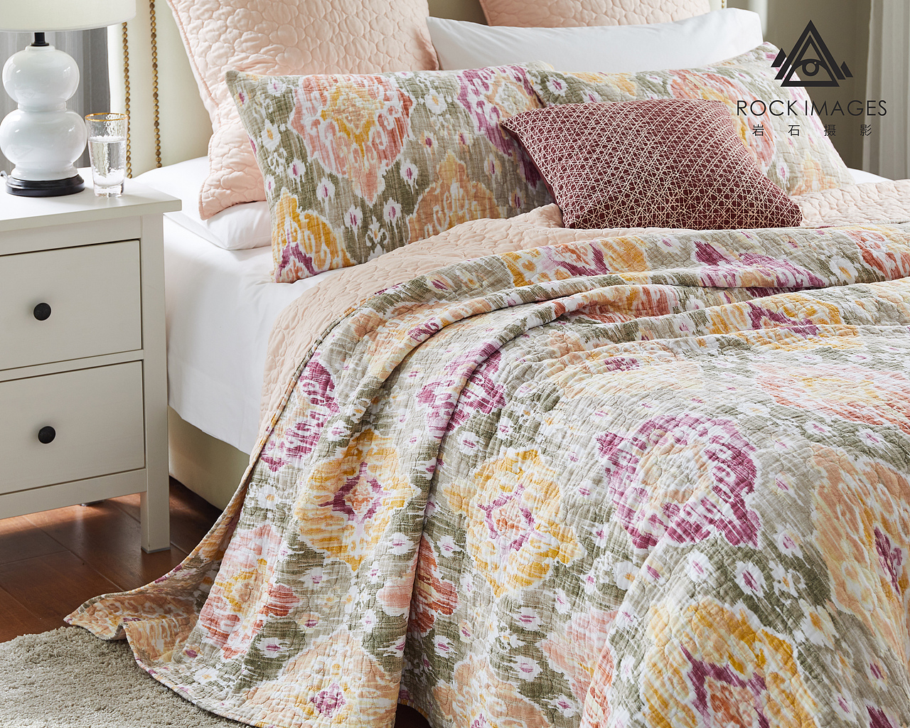 被子 毯子 绗缝被（图ZMTY0NDM4NTM2） - 产品摄影 - 站酷设计师岩石摄影_俊杰原创素材 - 站酷ZCOOL