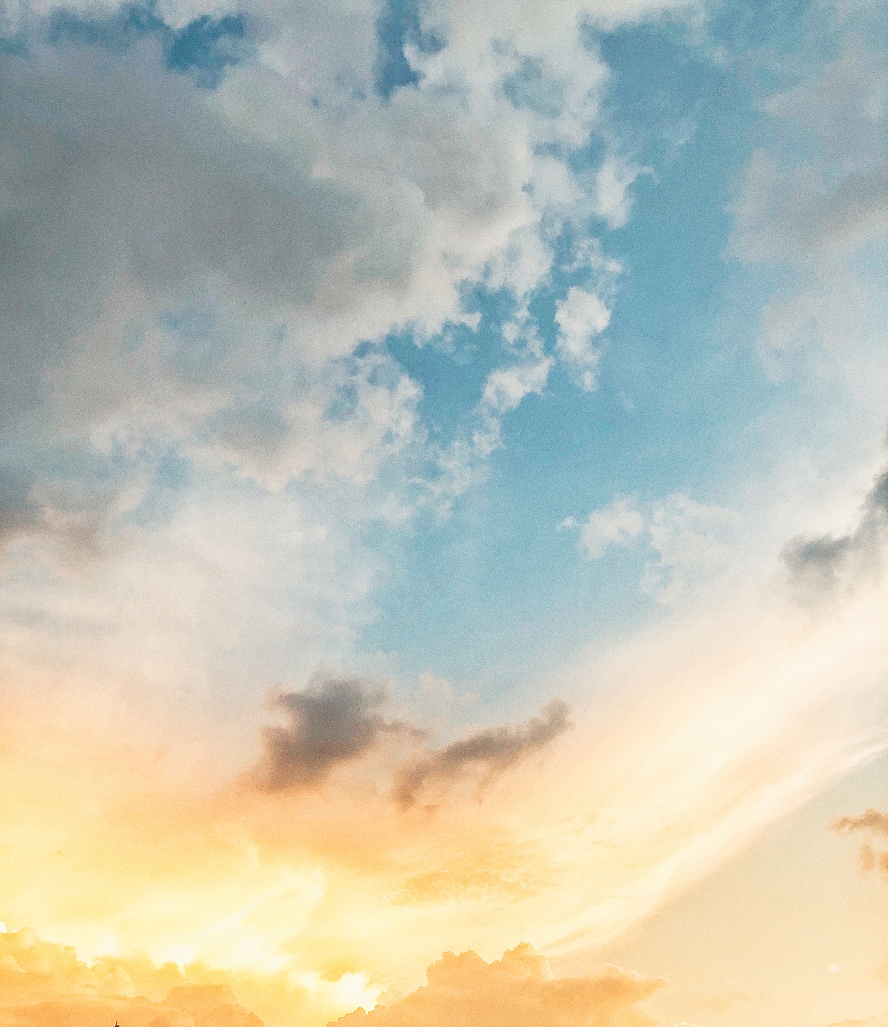 ☁️☁️☁️傍晚的云（图ZMTcwMjIzNDEy） - 风光摄影 - 站酷设计师旺仔55原创素材 - 站酷ZCOOL