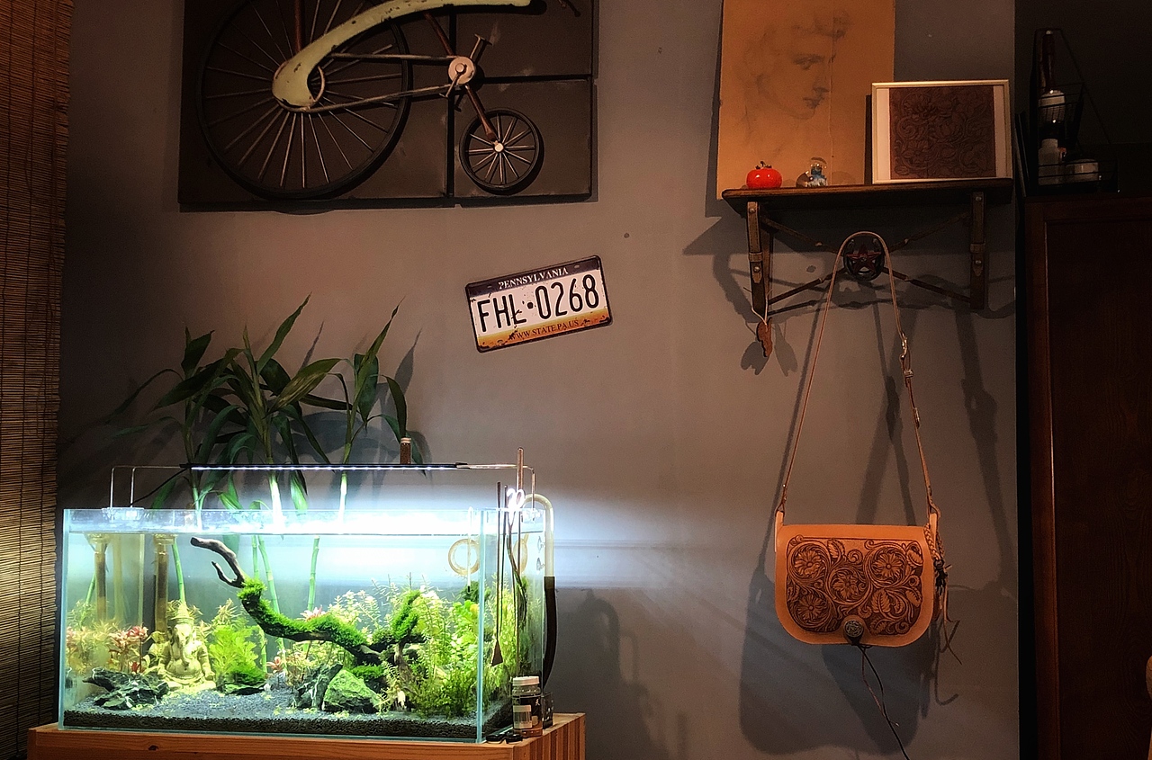 谢里丹皮雕马鞍包