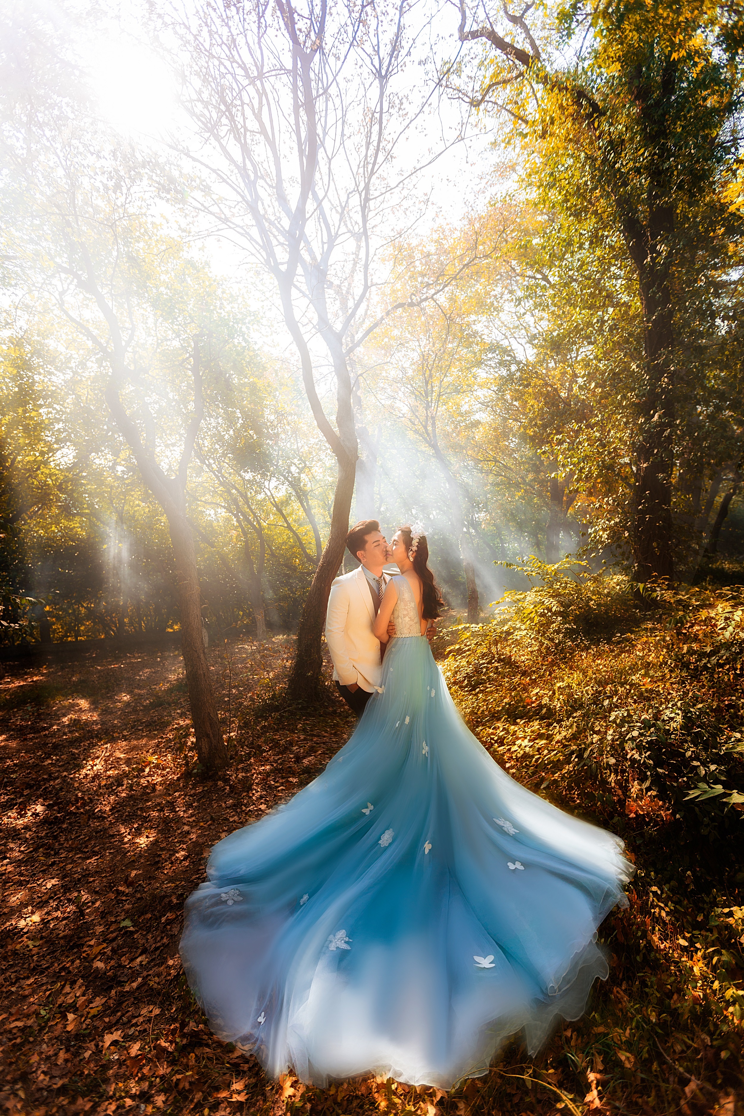 丁达尔风光人像临摹修图