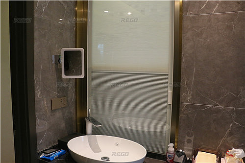 锐谷手动上升式日夜蜂巢帘中空玻璃