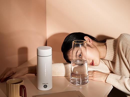 这是一个有情感的保温瓶