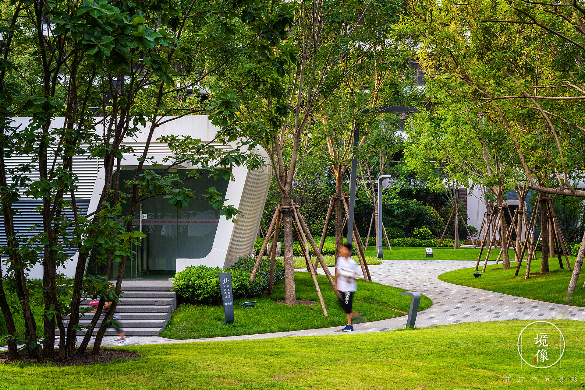 园林摄影郑州瀚海晴宇房地产建筑园林实景拍摄