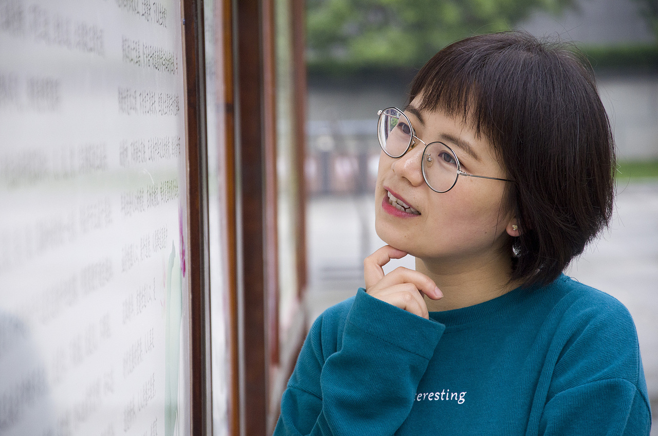 清凉山“稻草人”