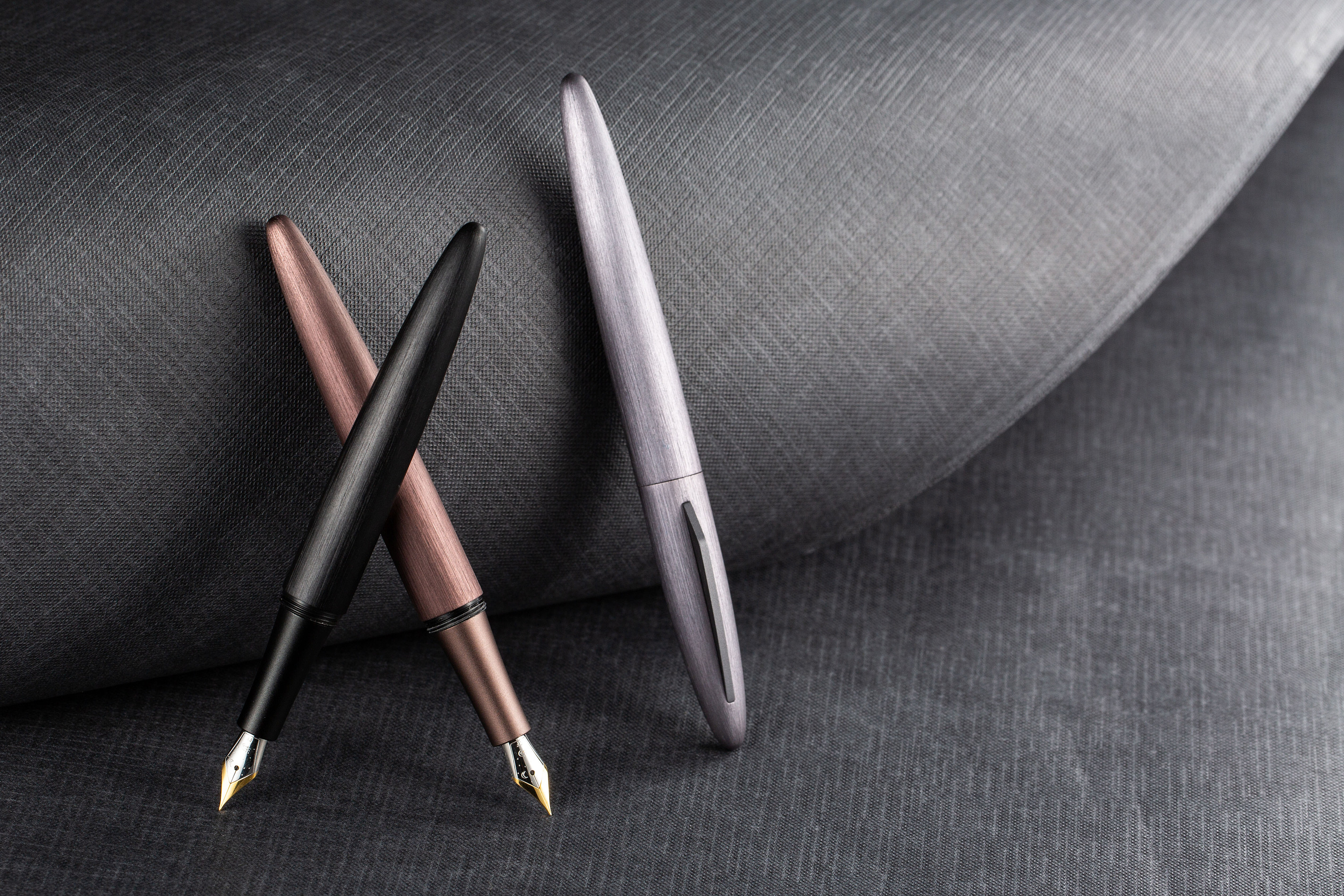 最近的钢笔拍摄#|摄影|产品摄影|摄影师啊青 - 原创作品 - 站酷