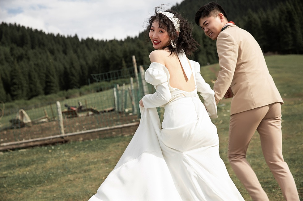 新疆四仟纪旅拍乌鲁木齐婚纱照客片分享（图ZMjQ0ODY2OTM2） - 人像摄影 - 站酷设计师新疆四仟纪摄影原创素材 - 站酷ZCOOL