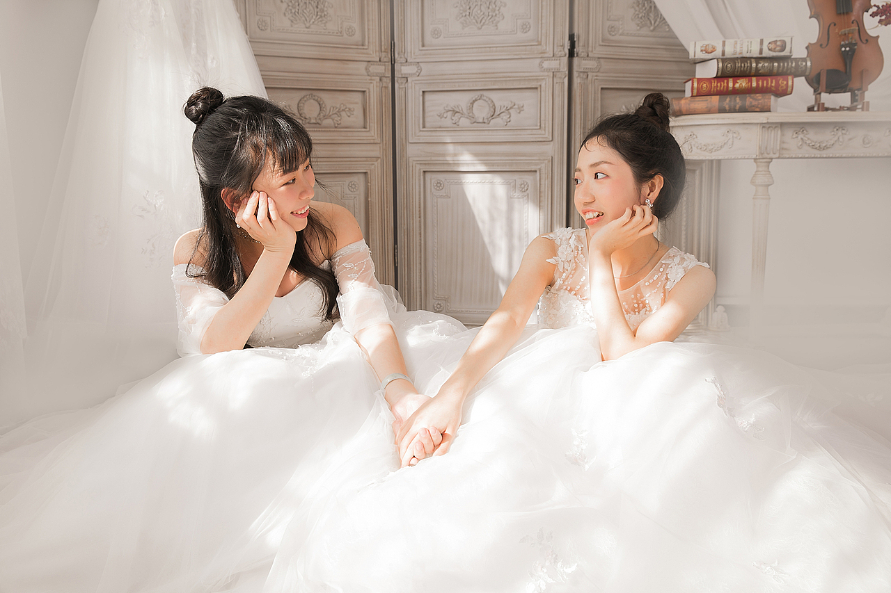 闺蜜婚纱