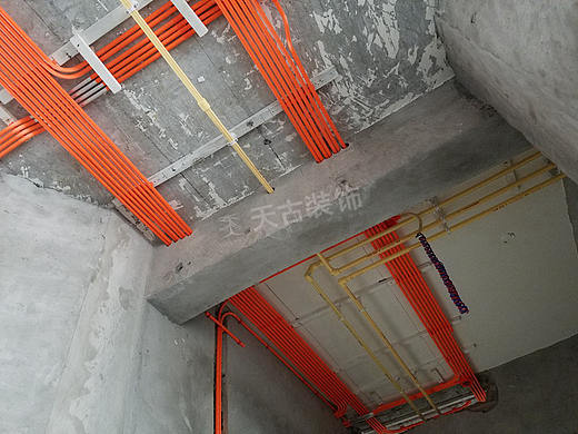 万科御澜道装修工地现场-万科御澜道水电隐蔽工地验收